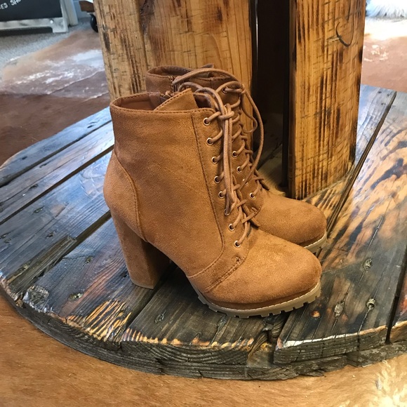 Tan Platform Combat Bootie - Picture 2 of 8